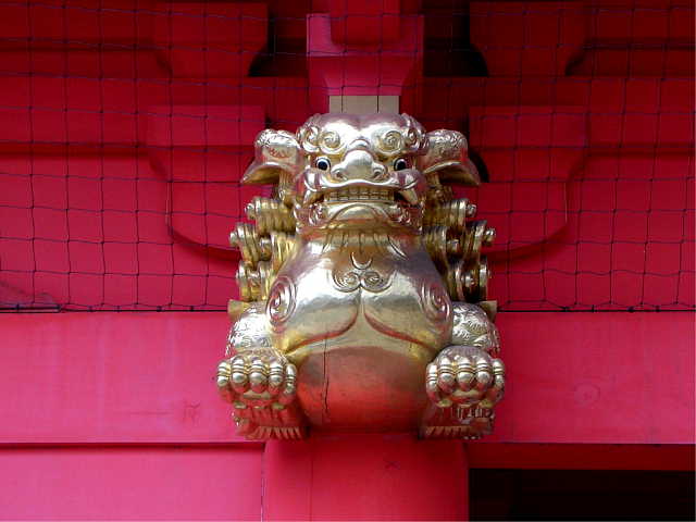 穴八幡神社(穴八幡宮）木鼻（獅子鼻） 写真