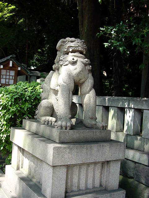 東京 赤坂　乃木神社 狛犬 写真